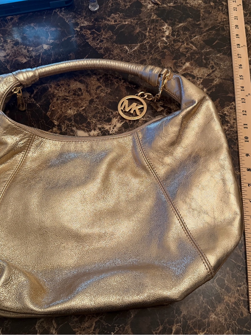 Michael Michael Kors Metallic Gold Leather Hobo Shoulder Bag Large Zip Top MK - Picture 12 of 12